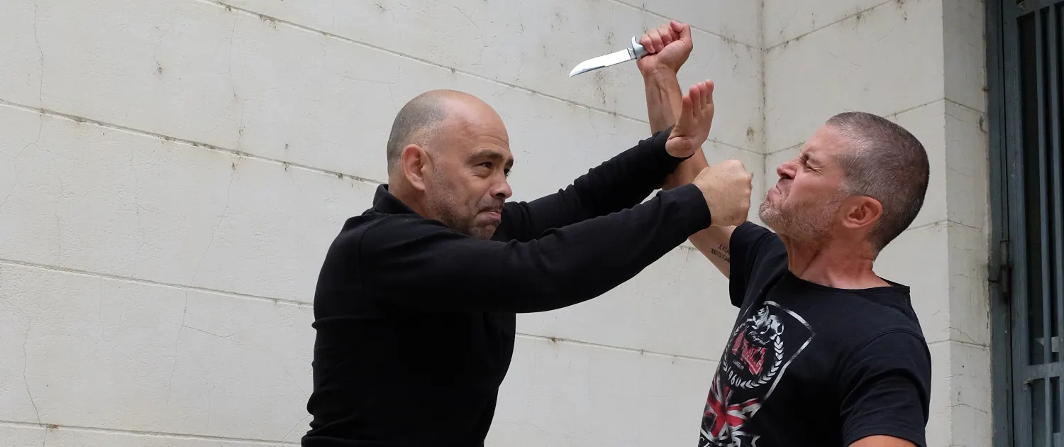 Entraînement de défense contre une attaque au couteau