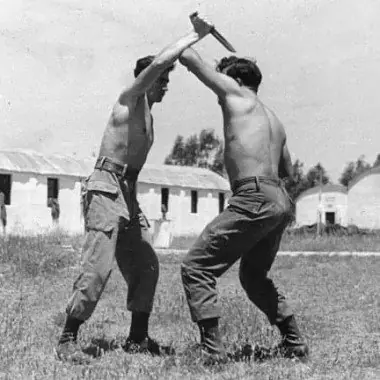 Imi Lichtenfeld lors d’un entraînement historique